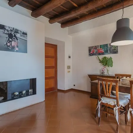 Front With Private Funicular By Rent Apartment Como