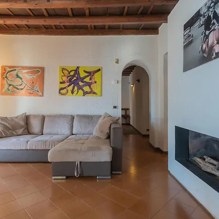 Apartment Front With Private Funicular By Rent *
